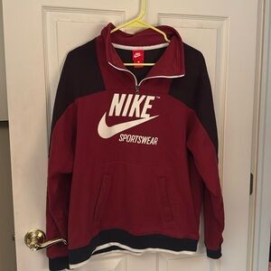 Nike 1/4 zip sweatshirt size L.  Logo on front & sleeve.  Very good used cond.